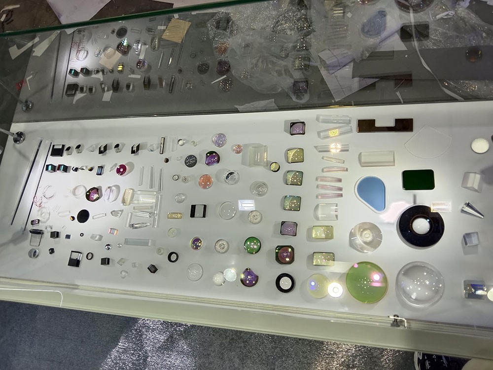 激埃特往期CMEF透鏡棱鏡展品2