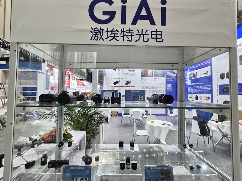 激埃特世界無人機(jī)大會展會展品3